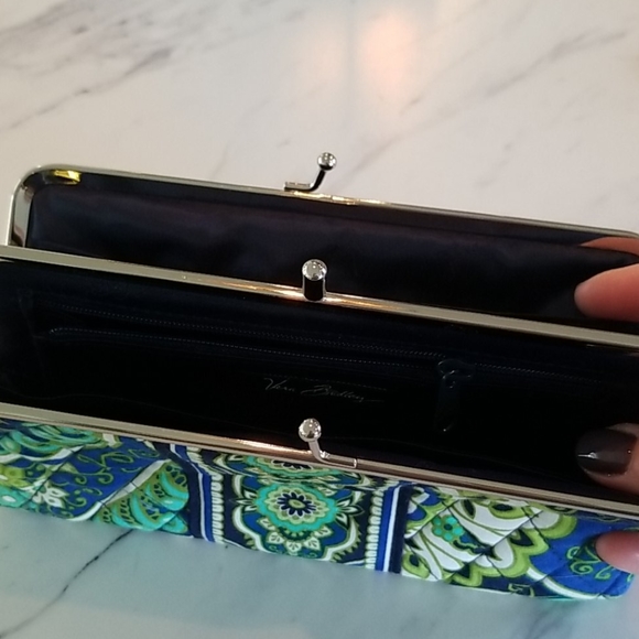 Vera Bradley wallet. - Picture 2 of 5